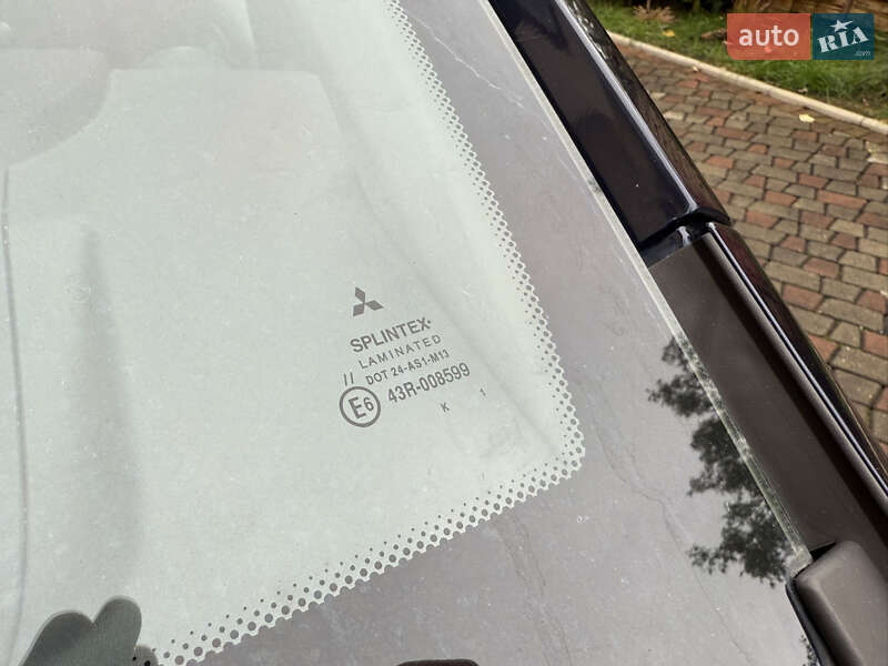 Хэтчбек Mitsubishi Colt 2012 в Черновцах