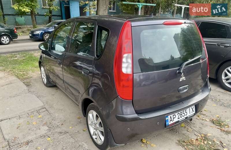 Хетчбек Mitsubishi Colt 2005 в Дніпрі