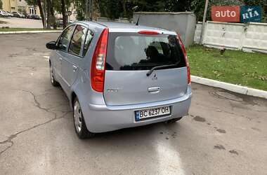 Хэтчбек Mitsubishi Colt 2005 в 