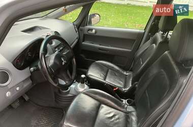Хэтчбек Mitsubishi Colt 2005 в 