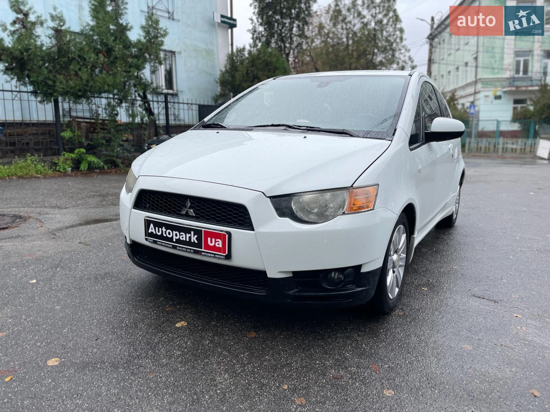 2010 Mitsubishi Colt - мініатюра 2