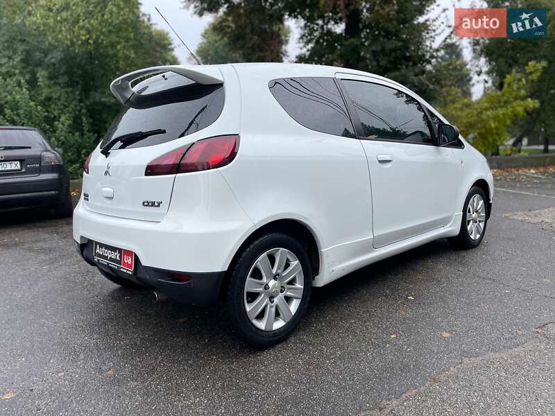 Хэтчбек Mitsubishi Colt 2010 в Киеве