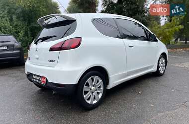 Хэтчбек Mitsubishi Colt 2010 в 