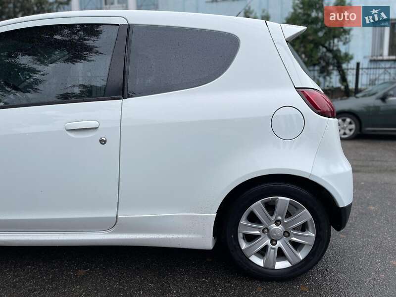 Хэтчбек Mitsubishi Colt 2010 в Киеве