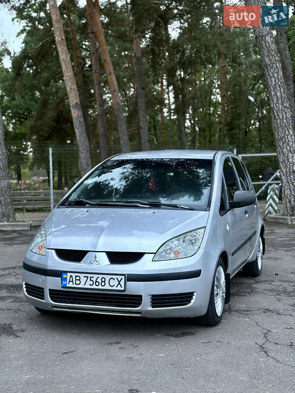 Хетчбек Mitsubishi Colt 2006 в 