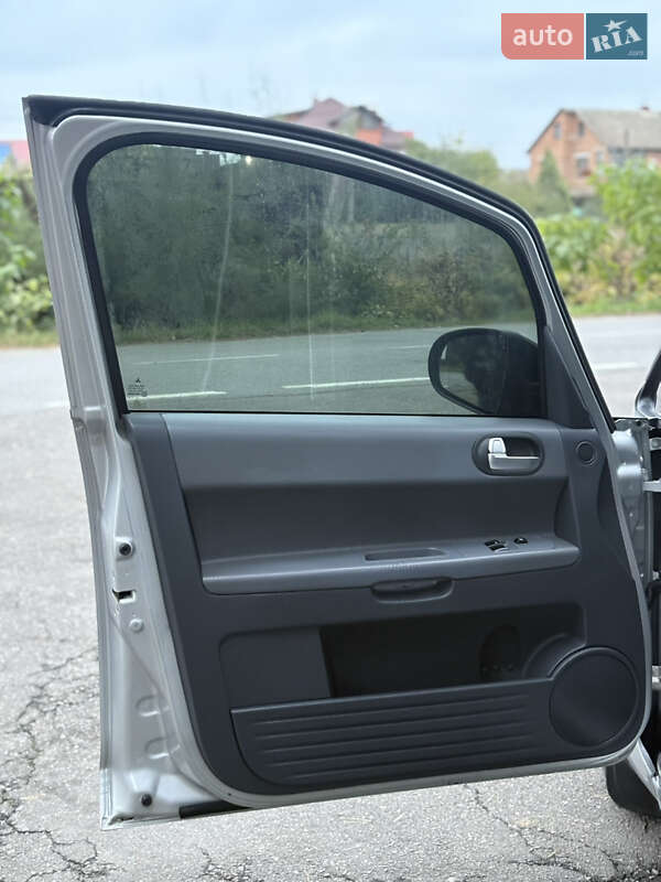 Хэтчбек Mitsubishi Colt 2006 в Виннице