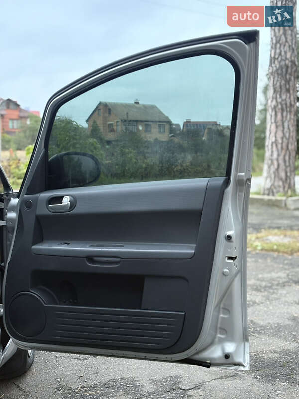 Хэтчбек Mitsubishi Colt 2006 в Виннице