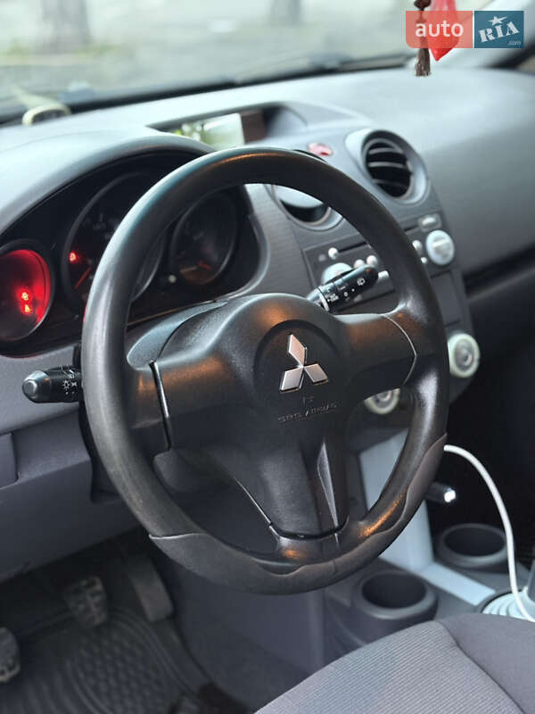 Хэтчбек Mitsubishi Colt 2006 в Виннице