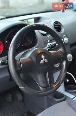 Хетчбек Mitsubishi Colt 2006 в 