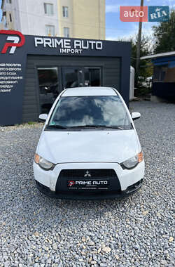 Хэтчбек Mitsubishi Colt 2010 в 