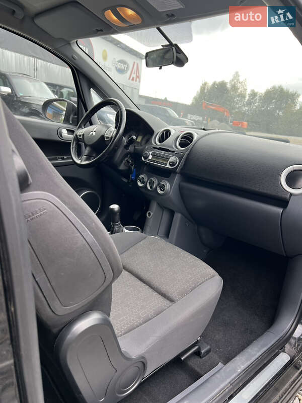 Хетчбек Mitsubishi Colt 2010 в Чернівцях фото 17 Хетчбек Mitsubishi Colt 2010 в Чернівцях