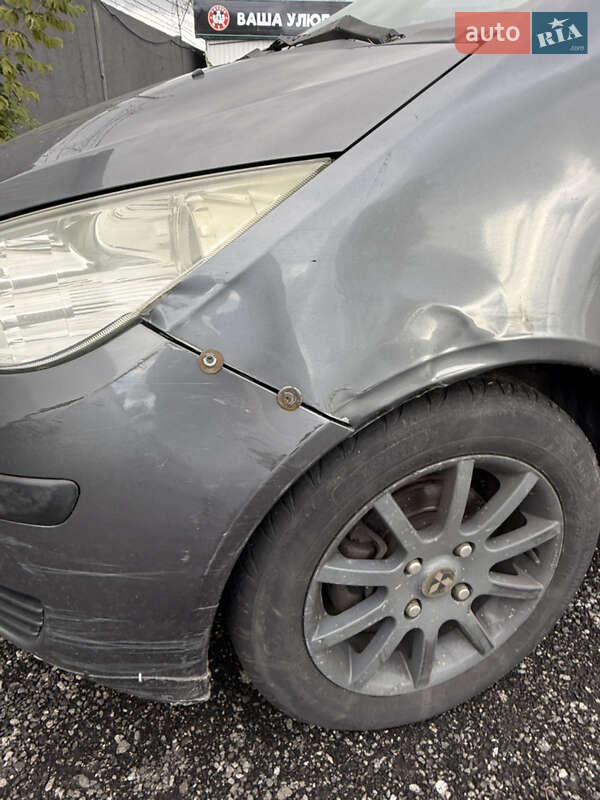 Хэтчбек Mitsubishi Colt 2008 в Киеве