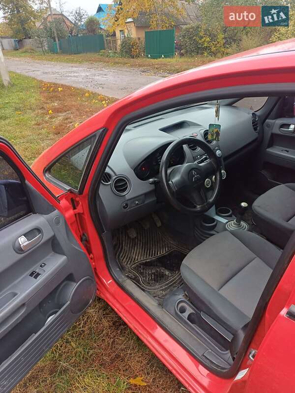 Хэтчбек Mitsubishi Colt 2006 в Валках