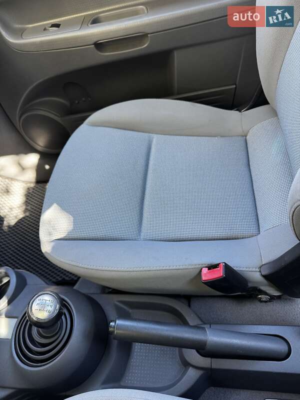 Кабріолет Mitsubishi Colt 2007 в Тернополі фото 9 Кабріолет Mitsubishi Colt 2007 в Тернополі