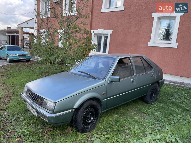 Хэтчбек Mitsubishi Colt 1987 в Черновцах