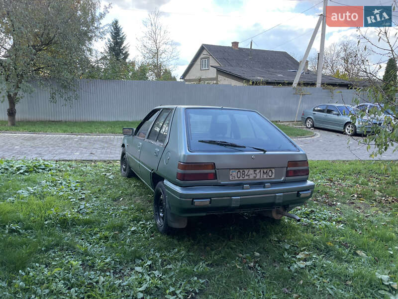Хэтчбек Mitsubishi Colt 1987 в Черновцах