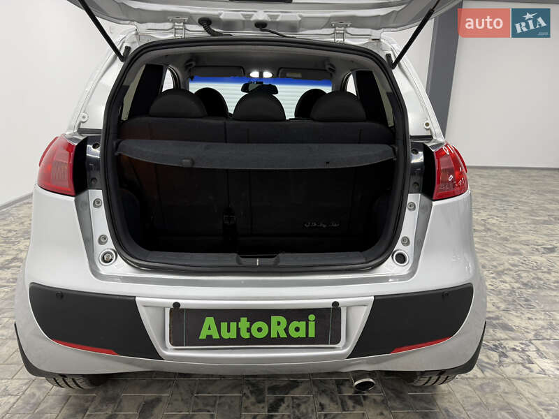 Хэтчбек Mitsubishi Colt 2006 в Одессе