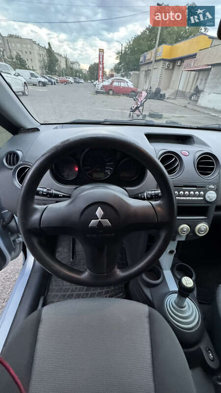 Хетчбек Mitsubishi Colt 2007 в Білгороді-Дністровському фото 17 Хетчбек Mitsubishi Colt 2007 в Білгороді-Дністровському
