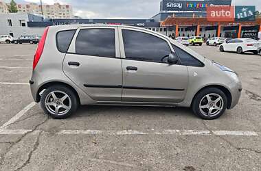 Хетчбек Mitsubishi Colt 2008 в  фото 6 Хетчбек Mitsubishi Colt 2008 в