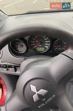 Хетчбек Mitsubishi Colt 2008 в 