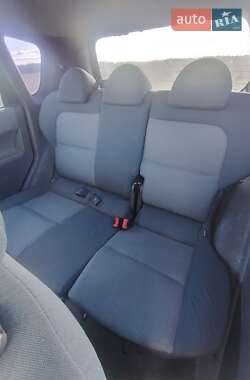 Хетчбек Mitsubishi Colt 2006 в  фото 7 Хетчбек Mitsubishi Colt 2006 в
