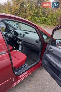 Хэтчбек Mitsubishi Colt 2006 в  фото 7 Хэтчбек Mitsubishi Colt 2006 в
