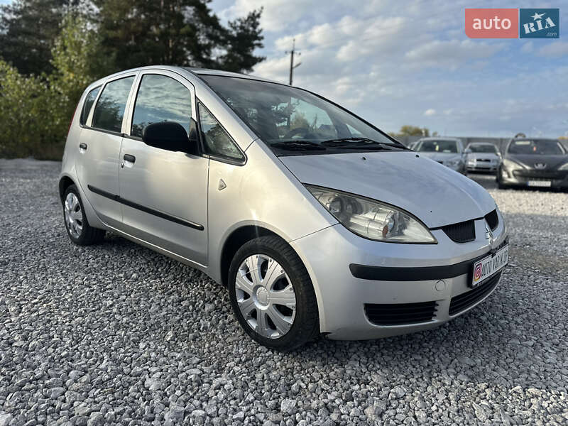 Хэтчбек Mitsubishi Colt 2004 в Каменском фото 3 Хэтчбек Mitsubishi Colt 2004 в Каменском