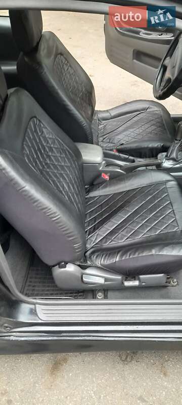 Хетчбек Mitsubishi Colt 2002 в Києві фото 6 Хетчбек Mitsubishi Colt 2002 в Києві