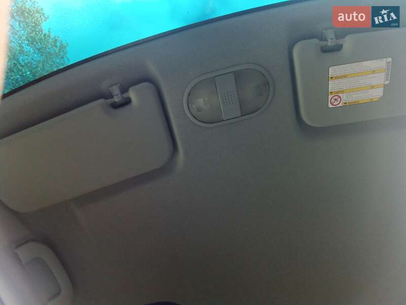 Хетчбек Mitsubishi Colt 2005 в Звягелі