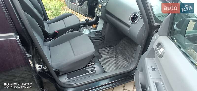 Хетчбек Mitsubishi Colt 2005 в Звягелі