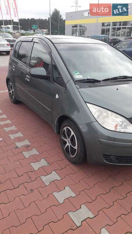 Хэтчбек Mitsubishi Colt 2005 в Звенигородке фото 3 Хэтчбек Mitsubishi Colt 2005 в Звенигородке