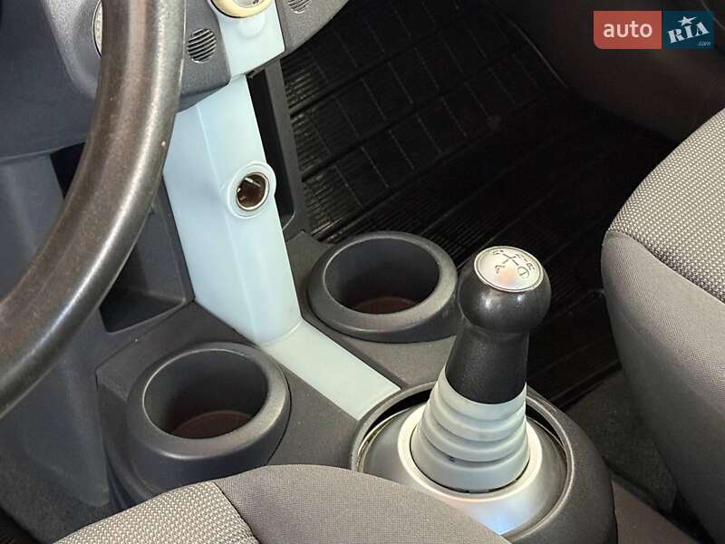 Хетчбек Mitsubishi Colt 2006 в Одесі фото 11 Хетчбек Mitsubishi Colt 2006 в Одесі