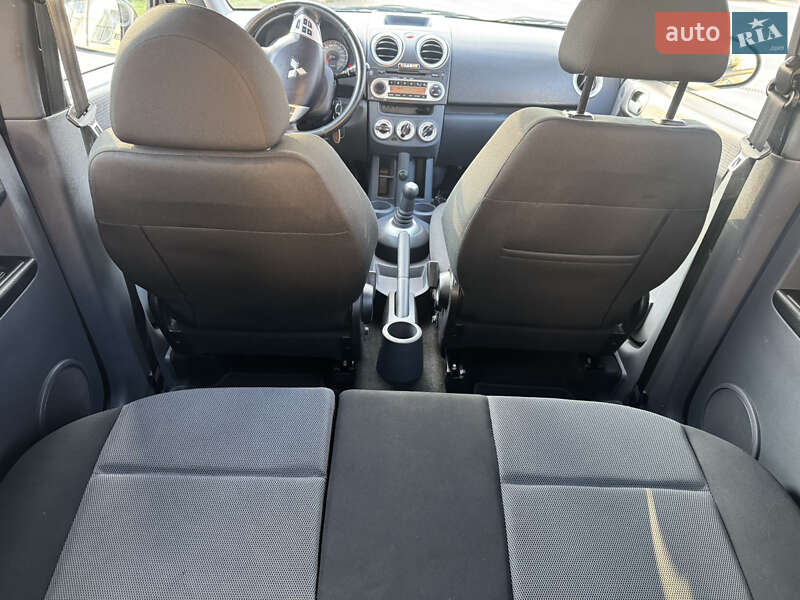 Хэтчбек Mitsubishi Colt 2011 в Стрые фото 11 Хэтчбек Mitsubishi Colt 2011 в Стрые