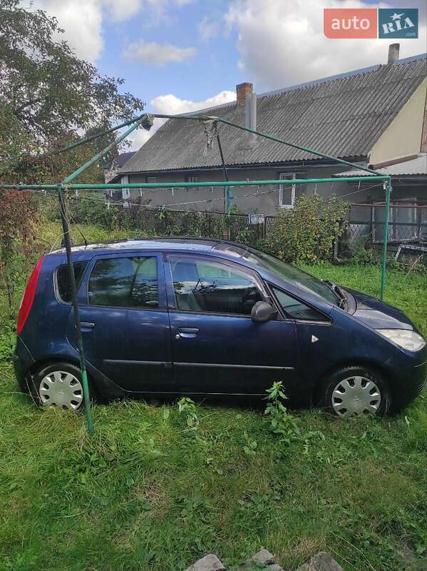 Хэтчбек Mitsubishi Colt 2004 в Почаеве фото 10 Хэтчбек Mitsubishi Colt 2004 в Почаеве