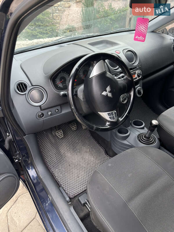 Хэтчбек Mitsubishi Colt 2010 в Запорожье фото 17 Хэтчбек Mitsubishi Colt 2010 в Запорожье
