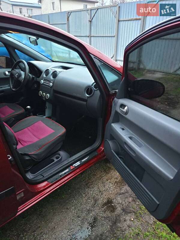 Хэтчбек Mitsubishi Colt 2005 в Ирпене