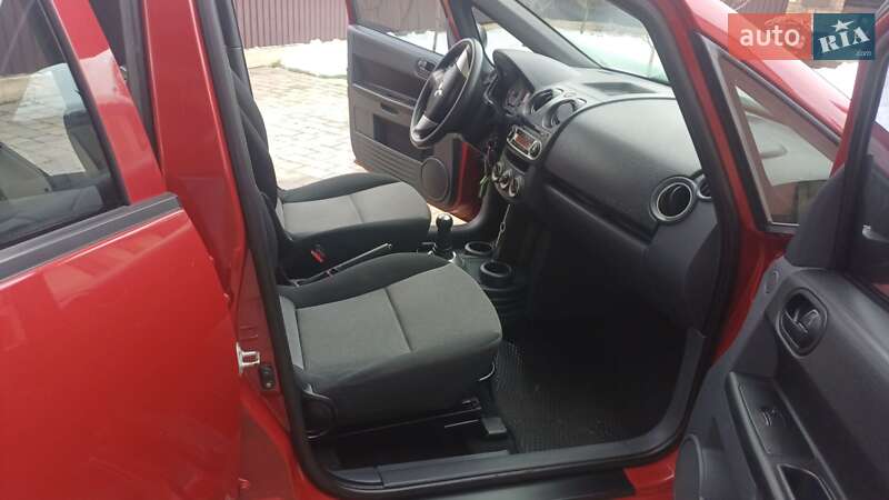 Хэтчбек Mitsubishi Colt 2008 в Дрогобыче