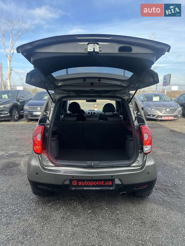 Хетчбек Mitsubishi Colt 2009 в Білогородці