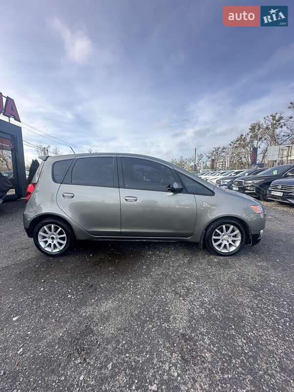Хетчбек Mitsubishi Colt 2009 в Білогородці