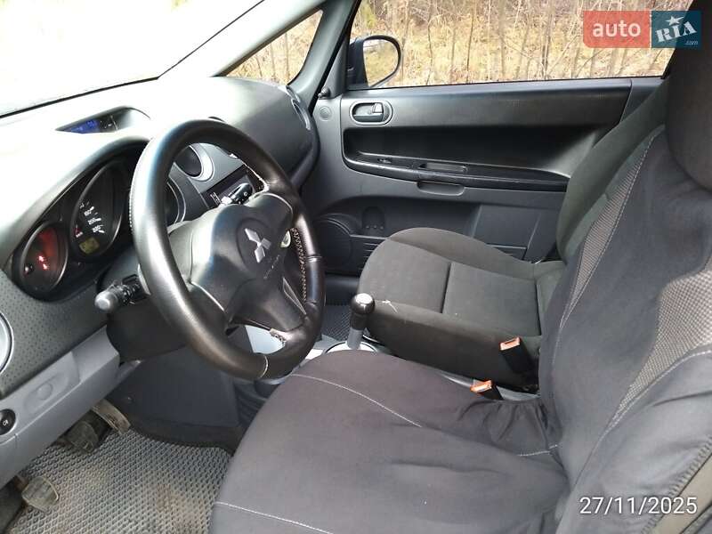 Хетчбек Mitsubishi Colt 2006 в Житомирі фото 9 Хетчбек Mitsubishi Colt 2006 в Житомирі