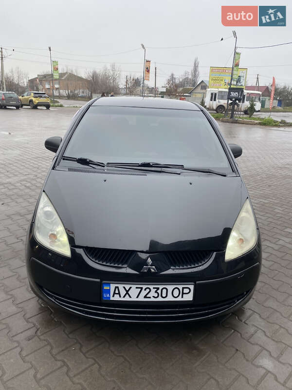 Хэтчбек Mitsubishi Colt 2005 в Первомайске