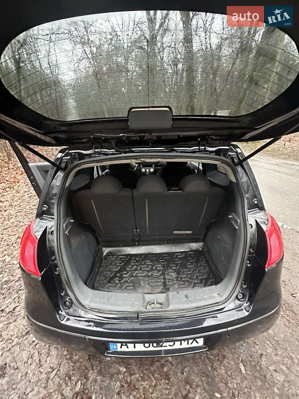 Хэтчбек Mitsubishi Colt 2008 в Киеве фото 13 Хэтчбек Mitsubishi Colt 2008 в Киеве