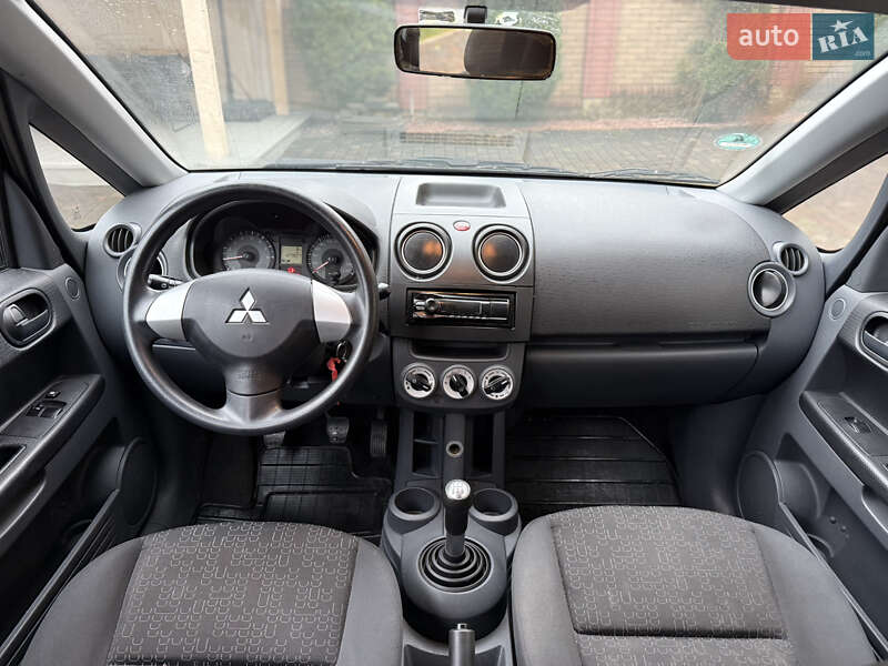 Хэтчбек Mitsubishi Colt 2009 в Черновцах фото 12 Хэтчбек Mitsubishi Colt 2009 в Черновцах