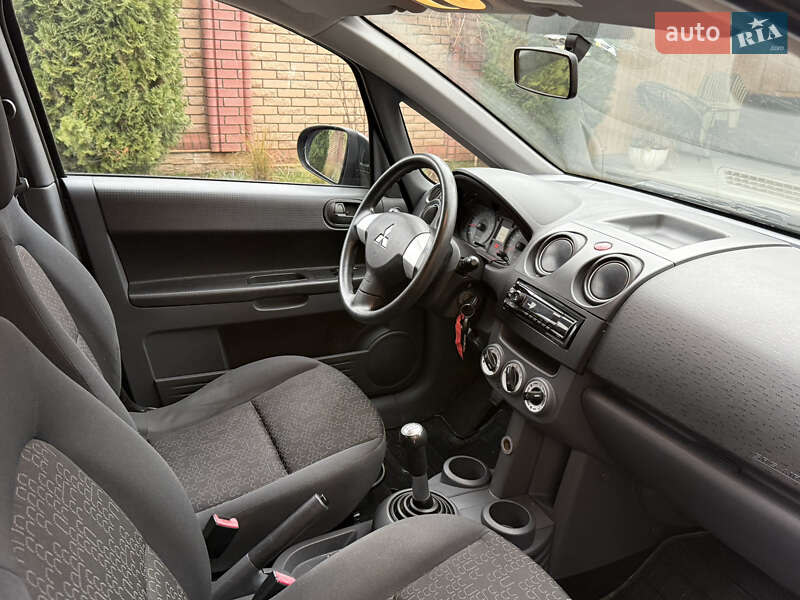 Хэтчбек Mitsubishi Colt 2009 в Черновцах фото 19 Хэтчбек Mitsubishi Colt 2009 в Черновцах
