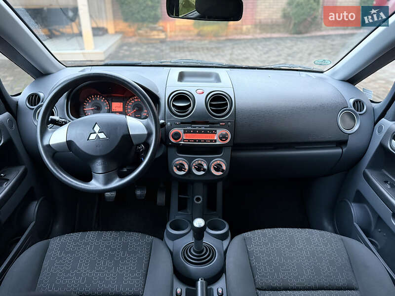 Хэтчбек Mitsubishi Colt 2010 в Черновцах фото 16 Хэтчбек Mitsubishi Colt 2010 в Черновцах