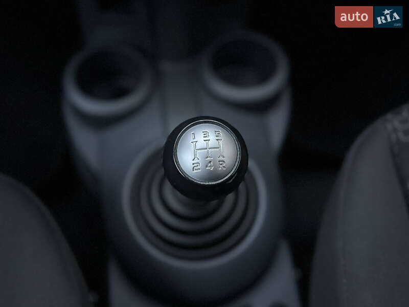 Хэтчбек Mitsubishi Colt 2010 в Черновцах фото 21 Хэтчбек Mitsubishi Colt 2010 в Черновцах