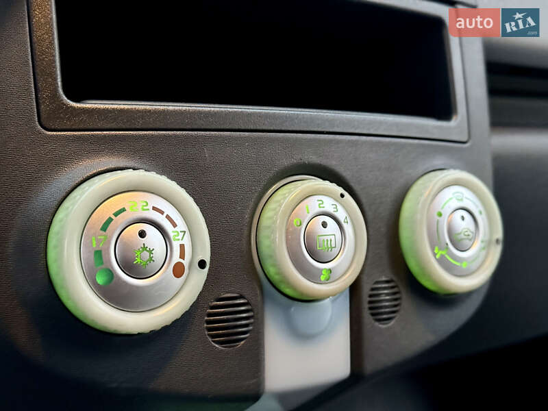 Хэтчбек Mitsubishi Colt 2007 в Днепре фото 27 Хэтчбек Mitsubishi Colt 2007 в Днепре