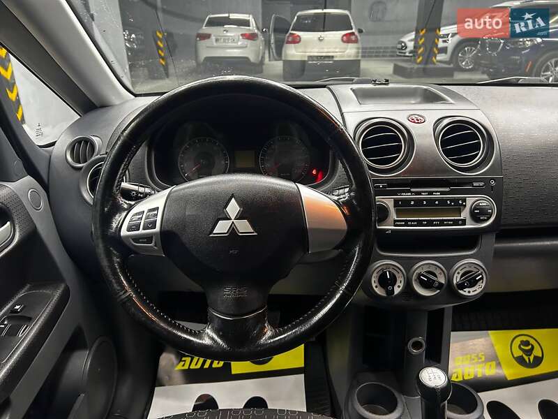 Хэтчбек Mitsubishi Colt 2012 в Черновцах фото 10 Хэтчбек Mitsubishi Colt 2012 в Черновцах