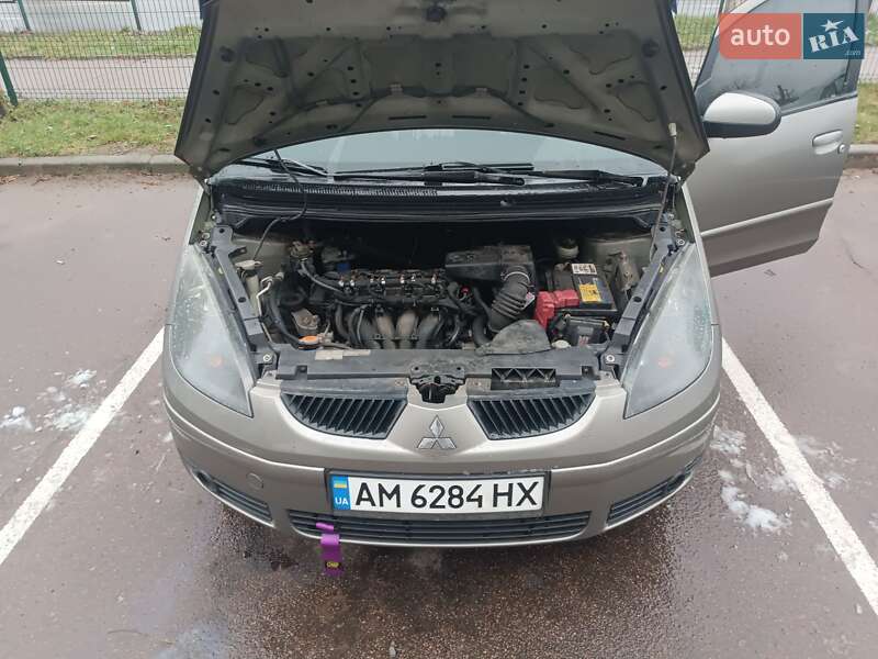 Хэтчбек Mitsubishi Colt 2008 в Житомире