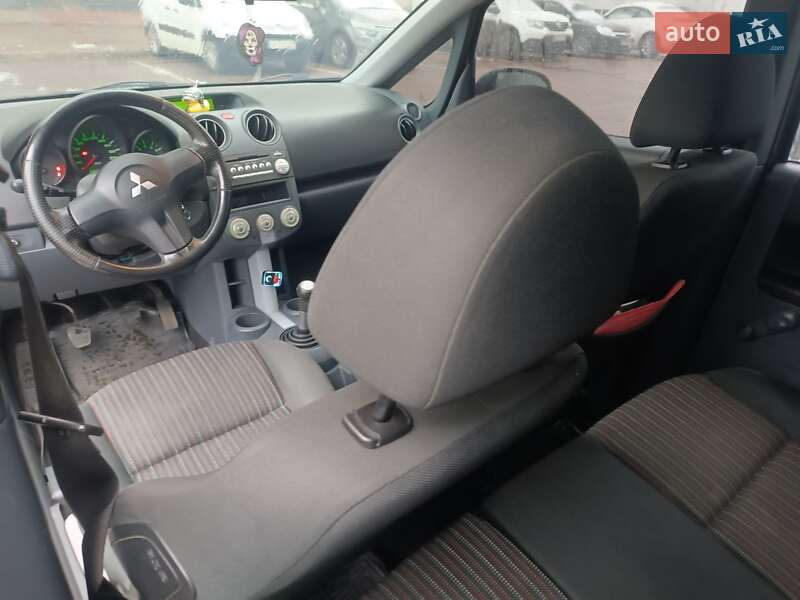 Хэтчбек Mitsubishi Colt 2008 в Житомире